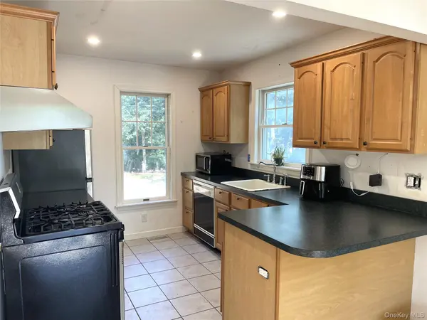 9 Wood Lot Lane, East Hampton, NY 11937