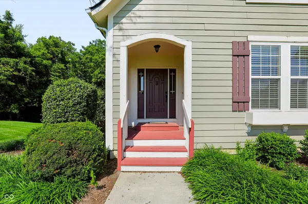 9002 Deer Creek RD, Greentown, IN 46936