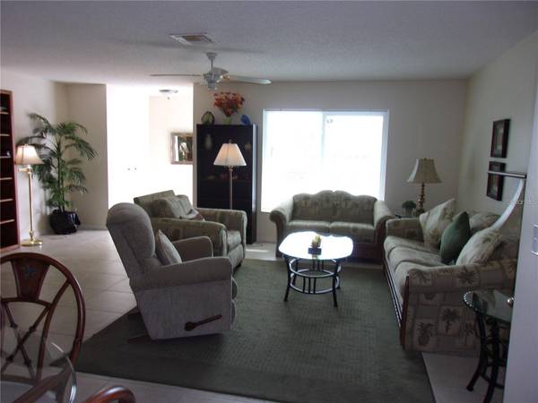 1814 COLUMBINE PL, Sun City Center, FL, 33573 photo 5