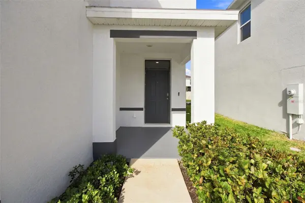 2763 COMMON FIG RUN, Wesley Chapel, FL 33543