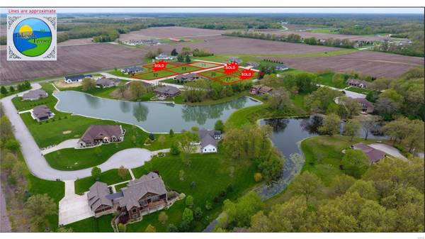 1570 Kathleen LN, Staunton, IL 62088