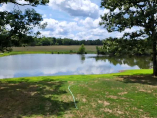 6053 Highway 137, Yukon, MO 65589