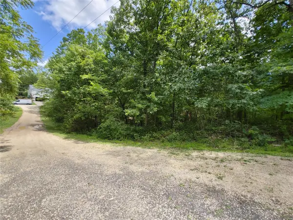 27 Sassafras CT, Hillsboro, MO 63050