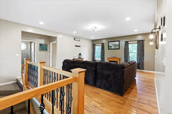 7370 Country Club Lane, Houston, MO 65483
