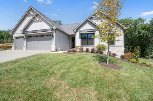 213 Arbor Trail CT, Wentzville, MO 63385