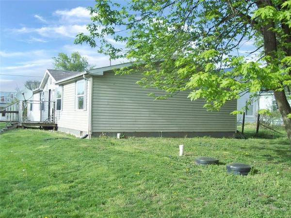 360 W 2nd ST, Baylis, IL 62314