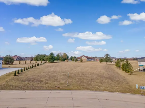 811 Olivers WAY, Waterloo, IL 62298