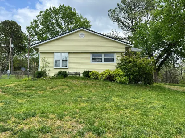 2086 Brown Shanty Rd., Hermann, MO 65041