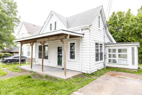 222 South ST, Collinsville, IL 62234
