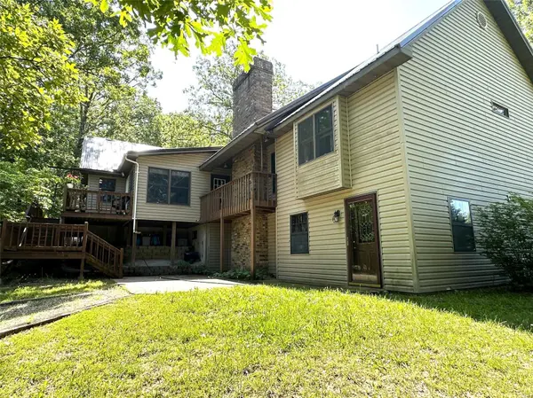 17409 Oakwood Road, Houston, MO 65483