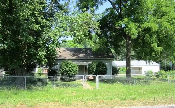 804 S 4th ST,  Clarksville,  MO 63336