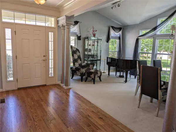 313 Solar Terrace CT, Chesterfield, MO 63017