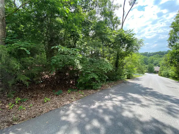 5952 Old Hickory TRL, Hillsboro, MO 63050
