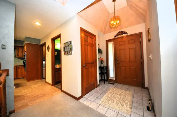 1624 Rockfern DR, High Ridge, MO 63049