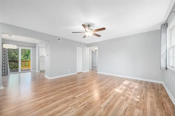 1753 High School DR, Brentwood, MO 63144