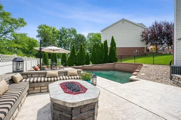 11805 Craig Manor DR, Unincorporated, MO 63146