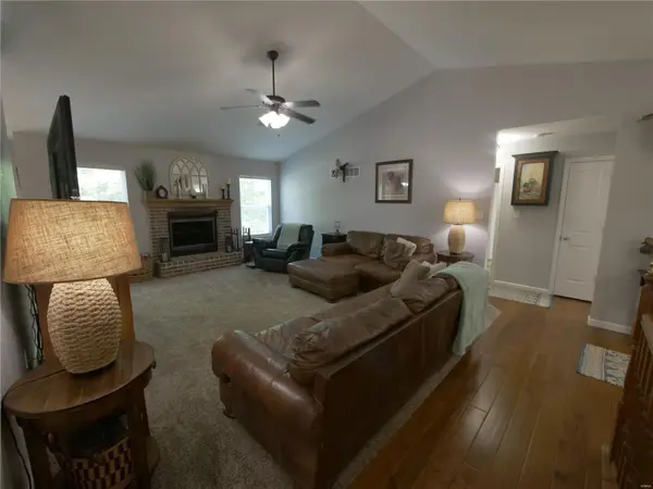 619 Louisbourg DR, Hillsboro, MO 63050