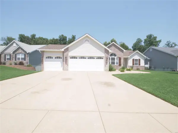 619 Louisbourg DR, Hillsboro, MO 63050
