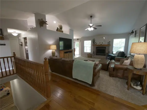 619 Louisbourg DR, Hillsboro, MO 63050