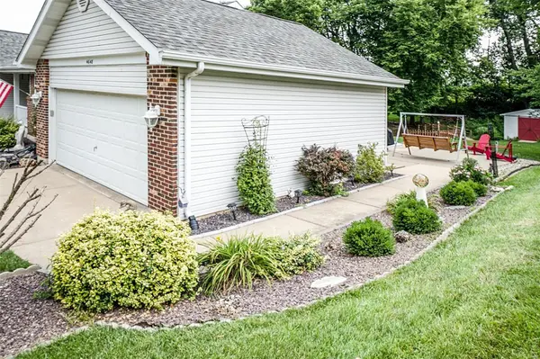 4648 Briargate DR, St Charles, MO 63304