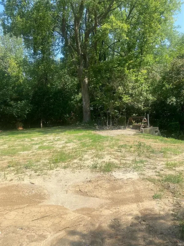 23 Tanglewood DR, Unincorporated, MO 63303
