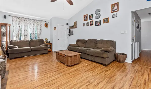 5 Bradley CT, Desloge, MO 63601