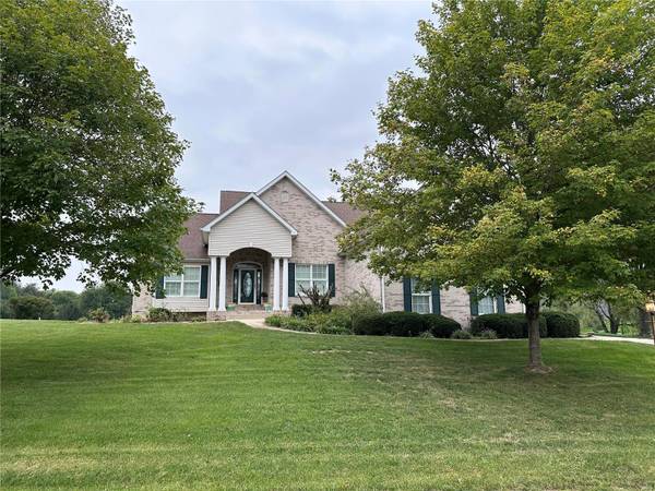 1311 Beanehaven, Godfrey, IL 62035