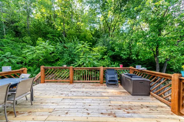 1037 Big Sky DR, Fenton, MO 63026