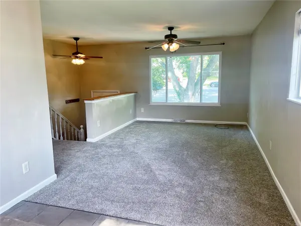 12 Elmwood DR, Rolla, MO 65401