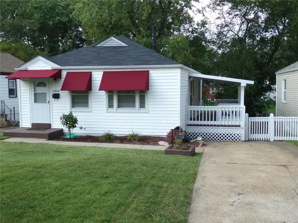 10605 Saint Matthew LN, St Ann, MO 63074