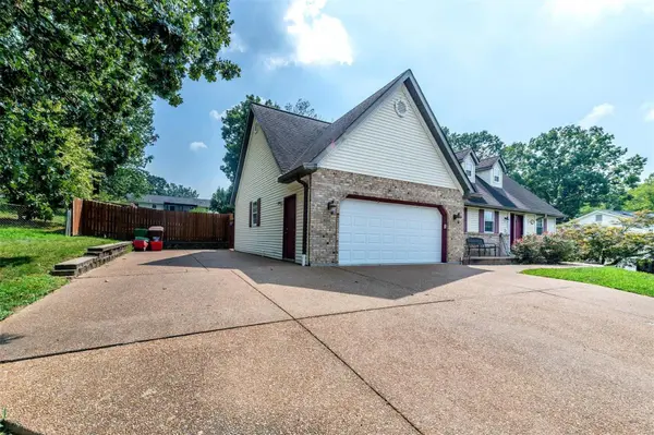 6518 Covington Oaks DR, Cedar Hill, MO 63016