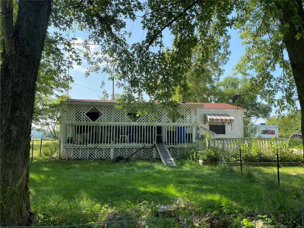 306 Old First ST, Danville, MO 63361