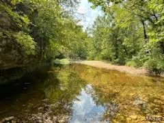 5291 Big Creek Road, Yukon, MO 65589