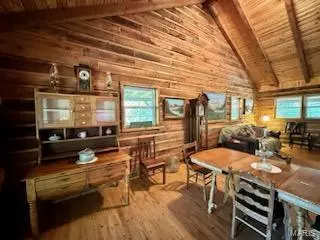 5291 Big Creek Road, Yukon, MO 65589