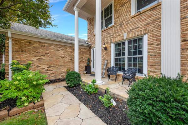 6701 Wynfield Terrace DR, St Louis, MO 63129