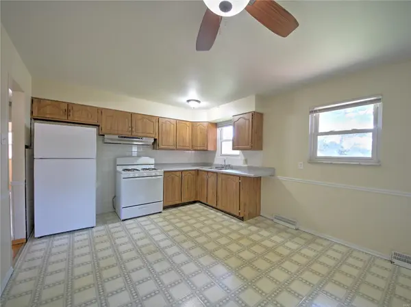 744 Mary Jo LN, Hazelwood, MO 63042