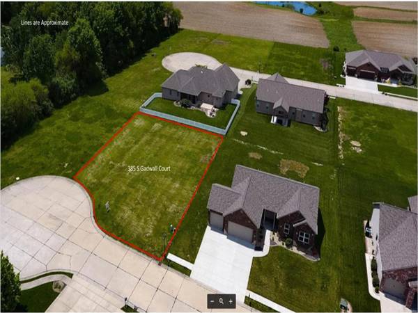 385 S Gadwall CT, Staunton, IL 62088