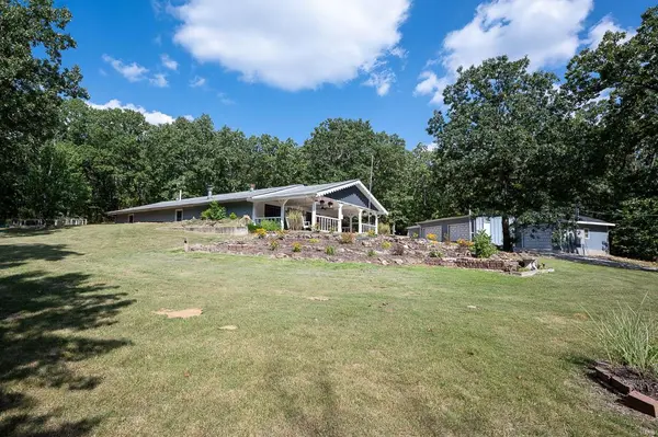 8367 State Road Ww, Dittmer, MO 63023