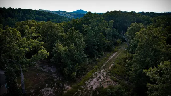2 Hawk Lake Drive, Sunrise Beach, MO 65079