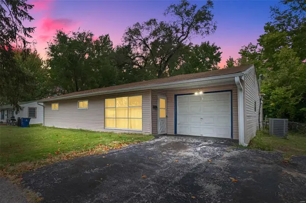9257 Corregidor AVE, Woodson Terrace, MO 63134