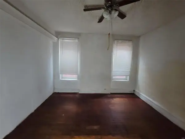 3831 Shenandoah AVE, St Louis, MO 63110