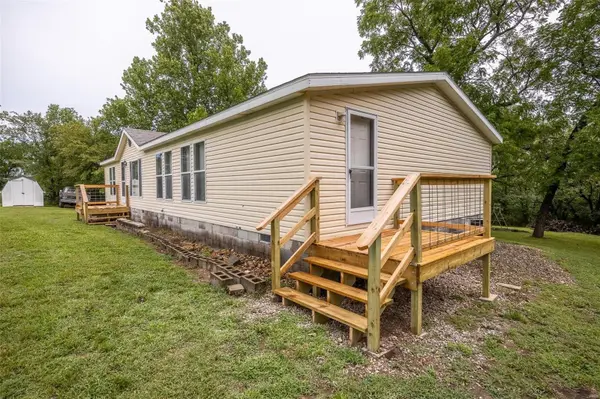 158 Engle DR, Buffalo, MO 65622