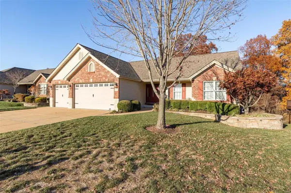1153 Riesling LN, Pevely, MO 63070