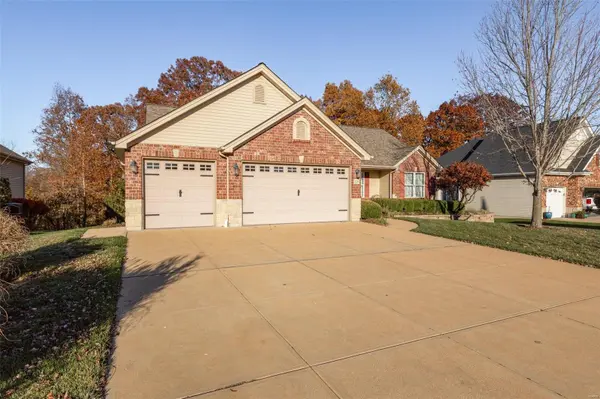 1153 Riesling LN, Pevely, MO 63070