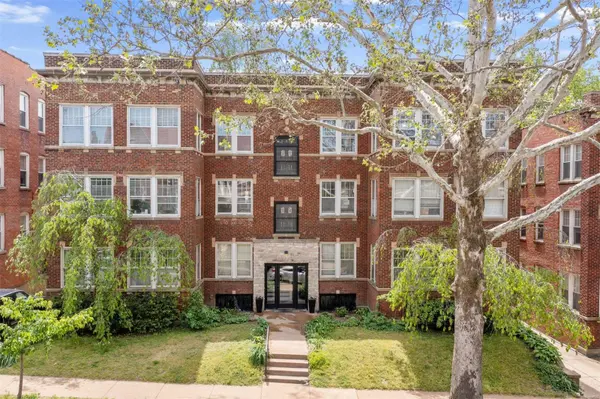 6306 Southwood AVE #3W,  Clayton,  MO 63105
