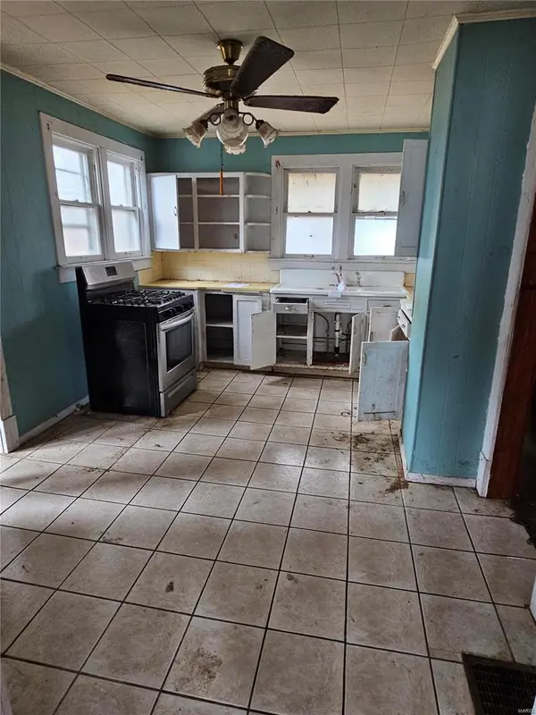 309 W Main ST, Clayton, IL 62324