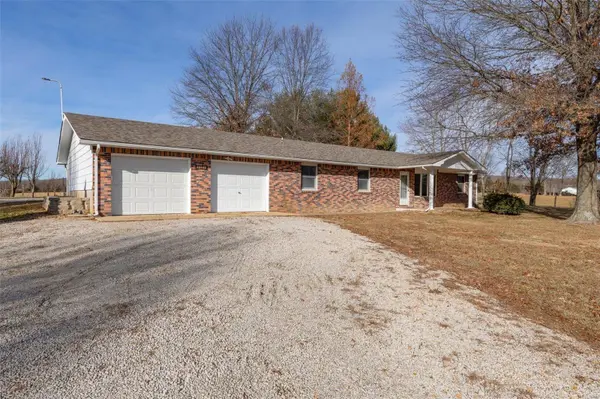 18140 Delbridge RD, Belgrade, MO 63622