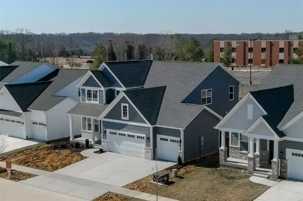 319 Gailin DR, O'fallon, MO 63367