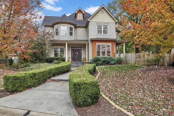 2 Legacy Estates LN, St Peters, MO 63376