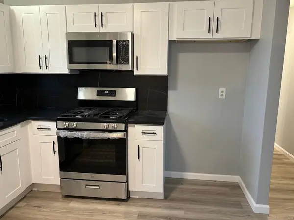 208 Orleans DR, Fairview Heights, IL 62208